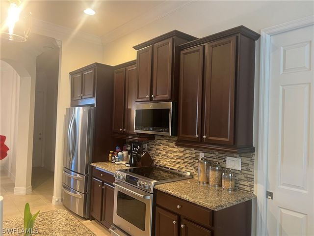 6853 Il Regalo CIR, Naples, FL 34109