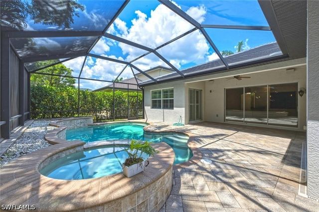 6853 Il Regalo CIR, Naples, FL 34109
