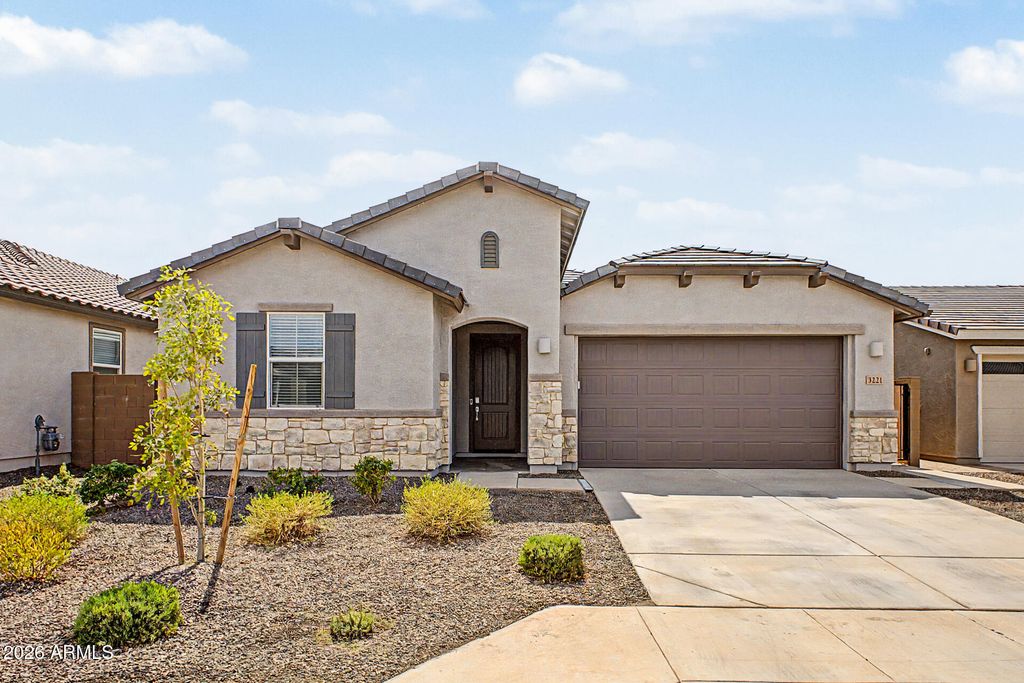 3221 E RANCHHAND Drive, San Tan Valley, AZ 85140 — exterior