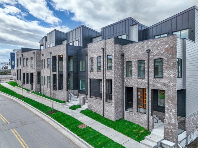 9 Fern Ave, Nashville, TN 37207