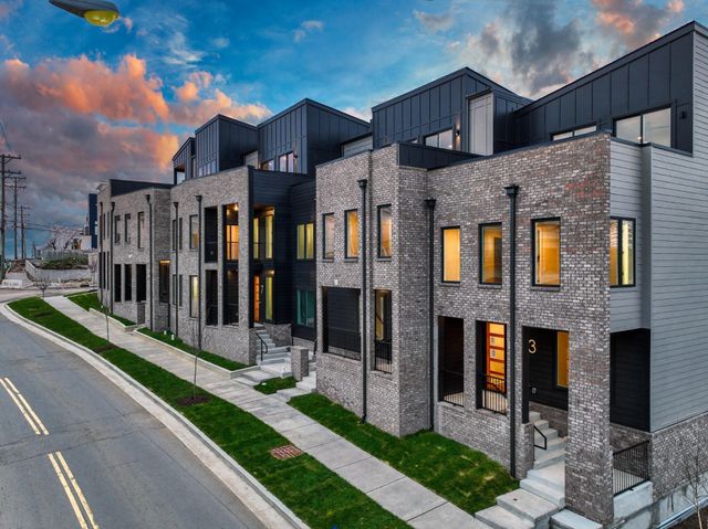 9 Fern Ave, Nashville, TN 37207