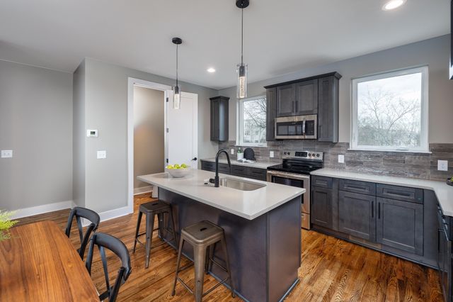 9 Fern Ave, Nashville, TN 37207