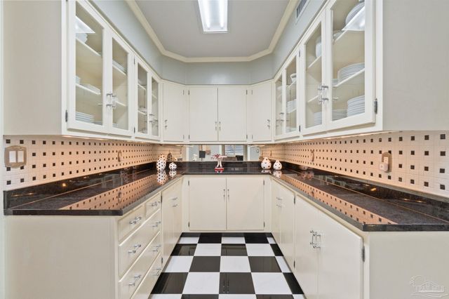 1415 N Barcelona, Pensacola, FL 32501