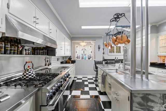 1415 N Barcelona, Pensacola, FL 32501