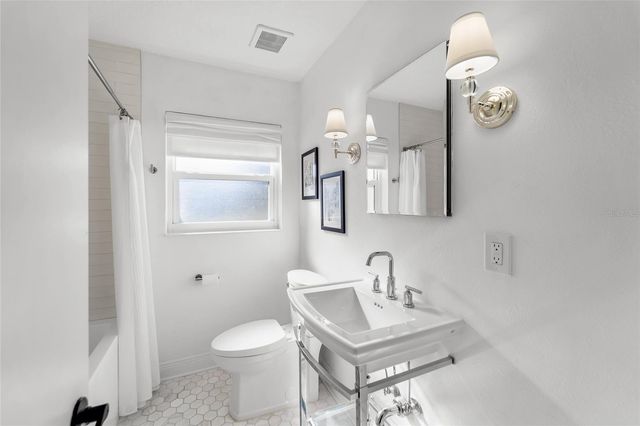 4424 W BAY COURT AVENUE, Tampa, FL 33611