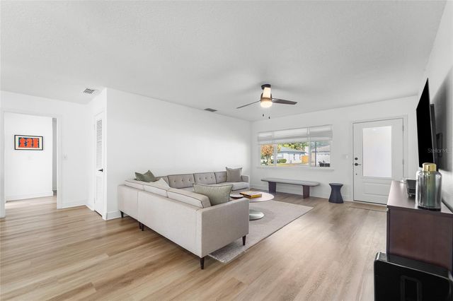 4424 W BAY COURT AVENUE, Tampa, FL 33611