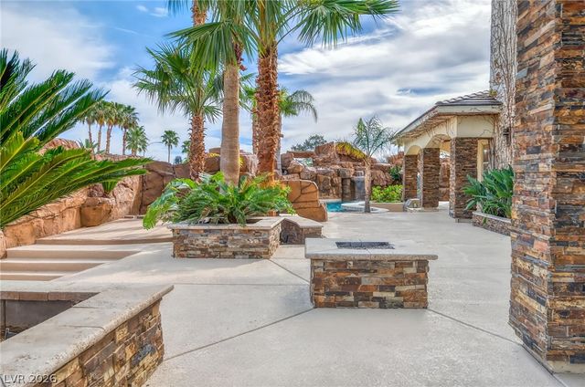 1800 Plantea Court, Las Vegas, NV 89117