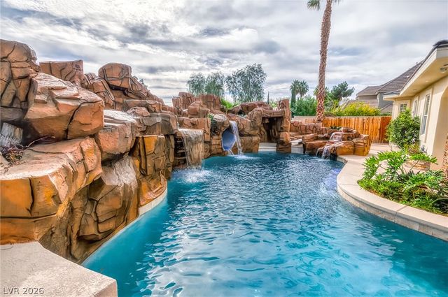 1800 Plantea Court, Las Vegas, NV 89117