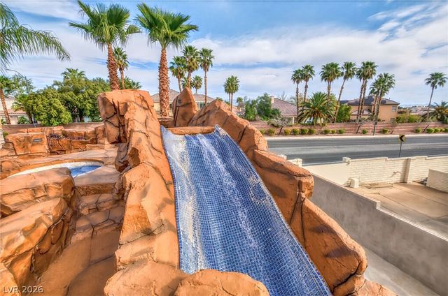 1800 Plantea Court, Las Vegas, NV 89117