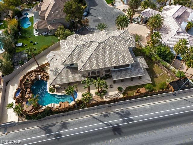 1800 Plantea Court, Las Vegas, NV 89117