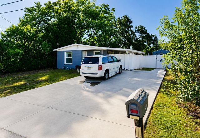 6512 W CHELSEA STREET, Tampa, FL 33634