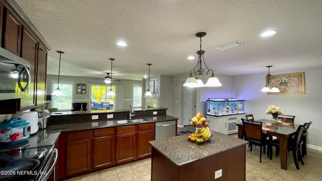 11814 LINDSEY LAKE Drive, Jacksonville, FL 32221