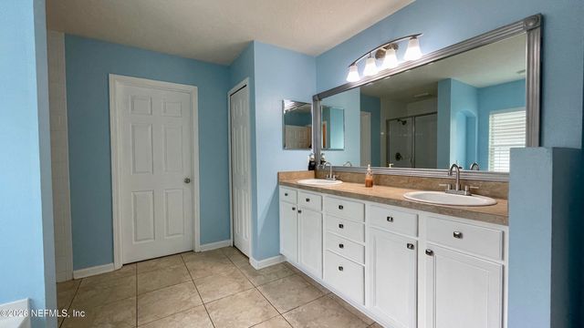 11814 LINDSEY LAKE Drive, Jacksonville, FL 32221