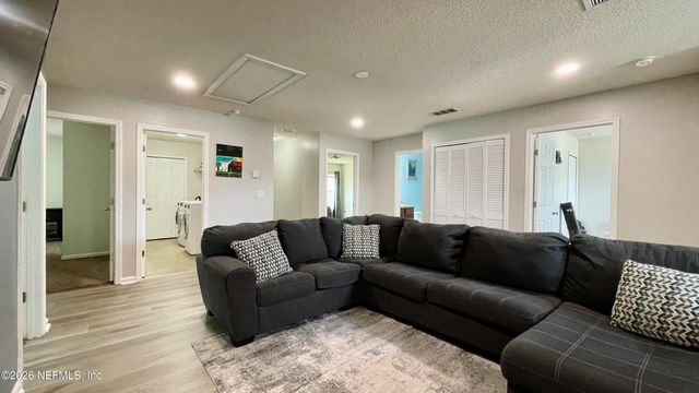 11814 LINDSEY LAKE Drive, Jacksonville, FL 32221