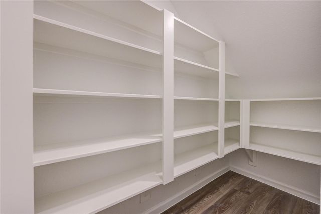 609 Royal Arch Drive, Conroe, TX 77304