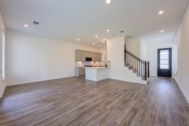 609 Royal Arch Drive, Conroe, TX 77304