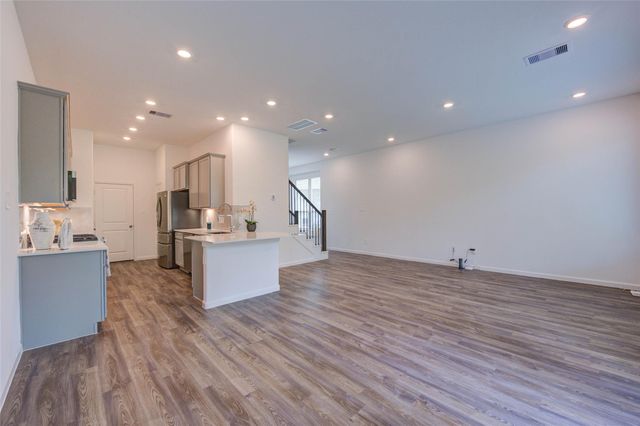 609 Royal Arch Drive, Conroe, TX 77304