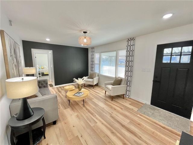 3301 S Vermont Avenue, Independence, MO 64052