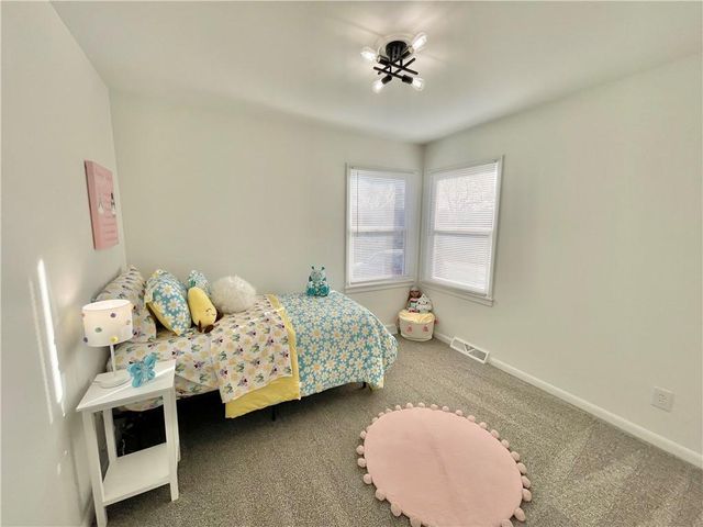 3301 S Vermont Avenue, Independence, MO 64052