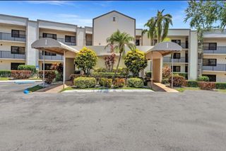 10847 W Clairmont Circle 302, Tamarac, FL 33321