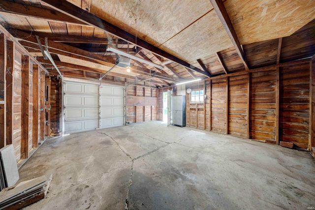 1401 S Roosevelt Drive, Evansville, IN 47714