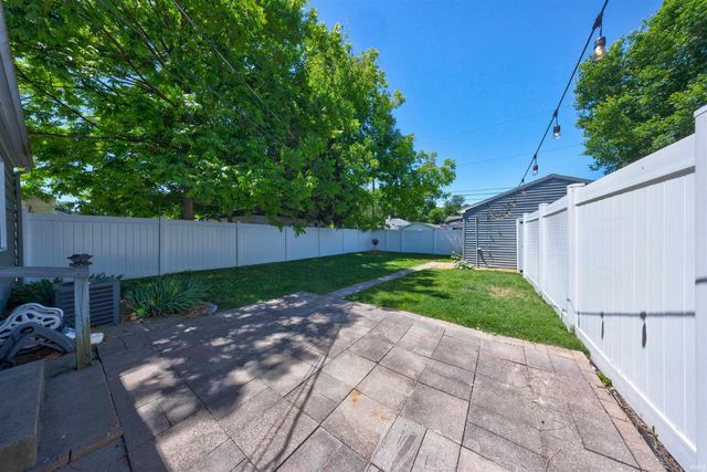 1401 S Roosevelt Drive, Evansville, IN 47714