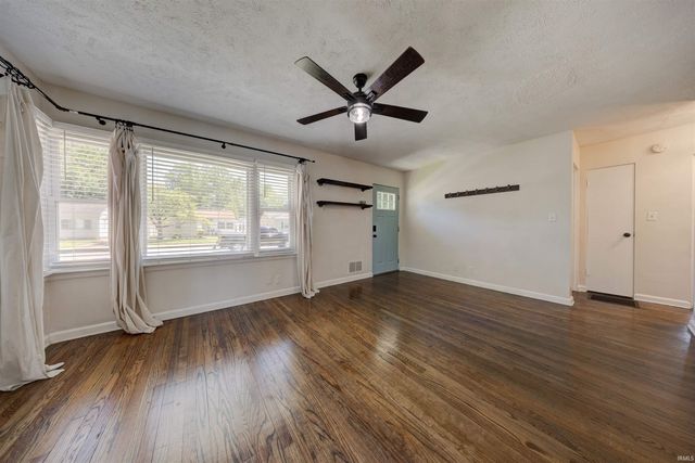 1401 S Roosevelt Drive, Evansville, IN 47714