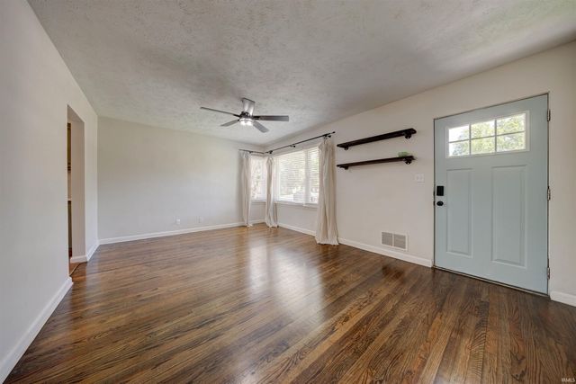 1401 S Roosevelt Drive, Evansville, IN 47714