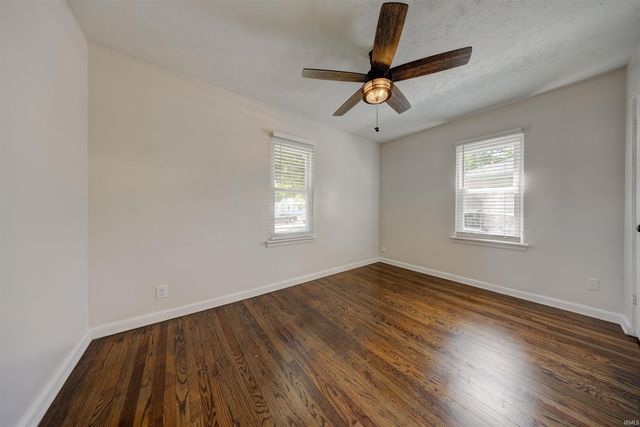 1401 S Roosevelt Drive, Evansville, IN 47714