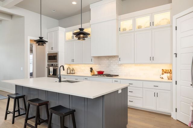 3602 SW Starburst Avenue, Bentonville, AR 72713