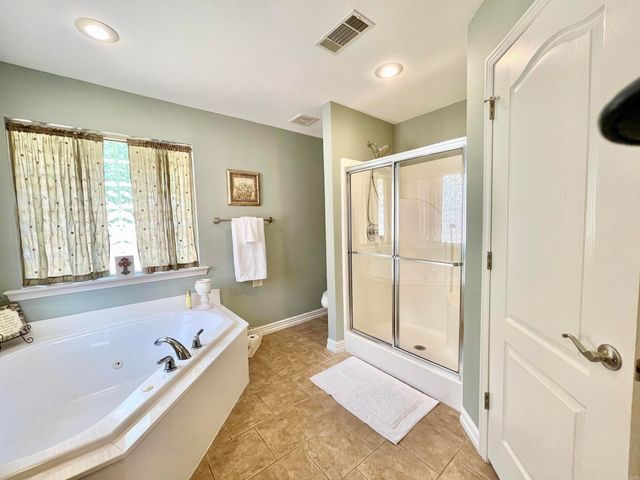 129 Pleasantwood Drive, Maumelle, AR 72113