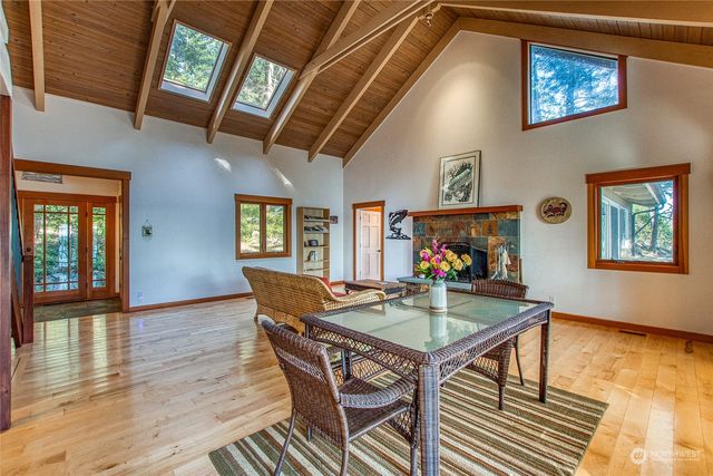 86 Shag Rock Lane, Orcas Island, WA 98245