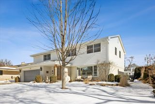 857 S Euclid Avenue, Elmhurst, IL 60126