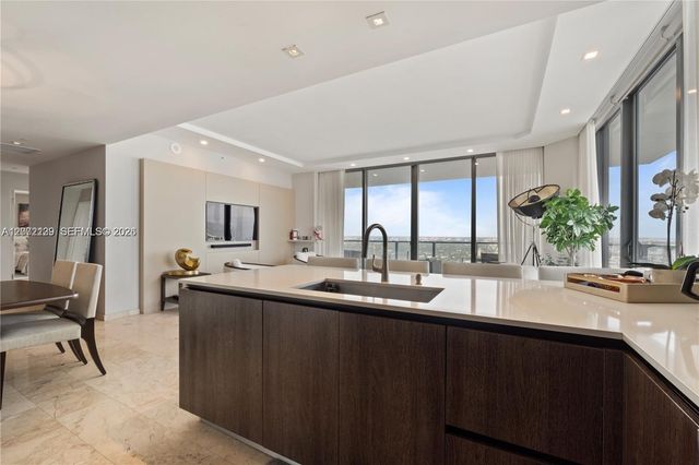 88 SW 7th Street 3412, Miami, FL 33130