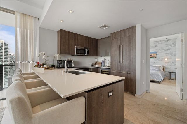 88 SW 7th Street 3412, Miami, FL 33130