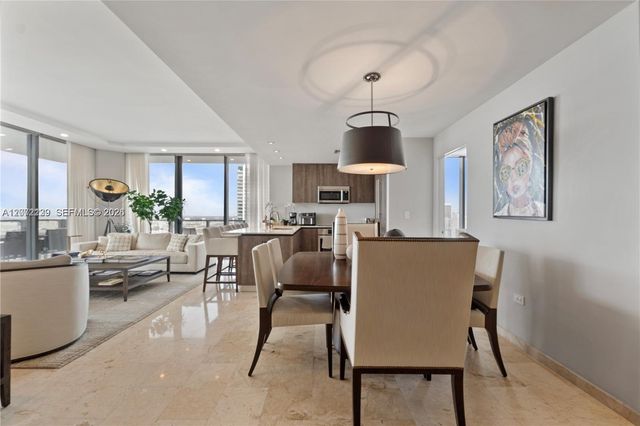 88 SW 7th Street 3412, Miami, FL 33130