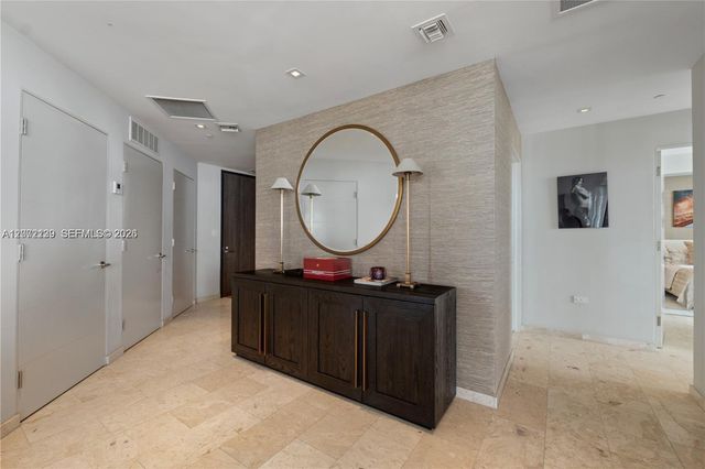88 SW 7th Street 3412, Miami, FL 33130