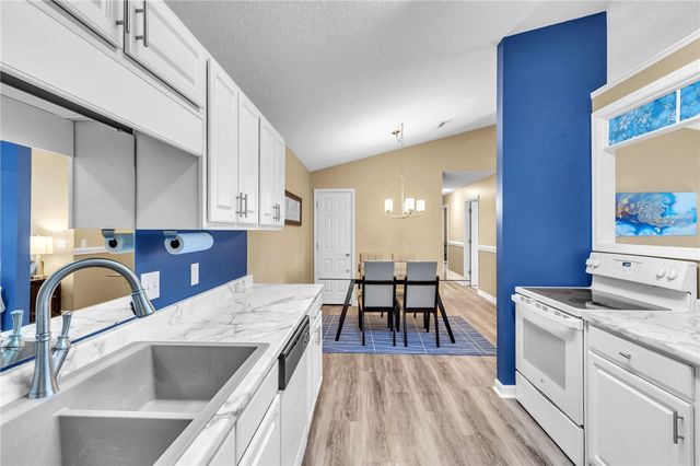 706 Pelham Square Way, Greer, SC 29650