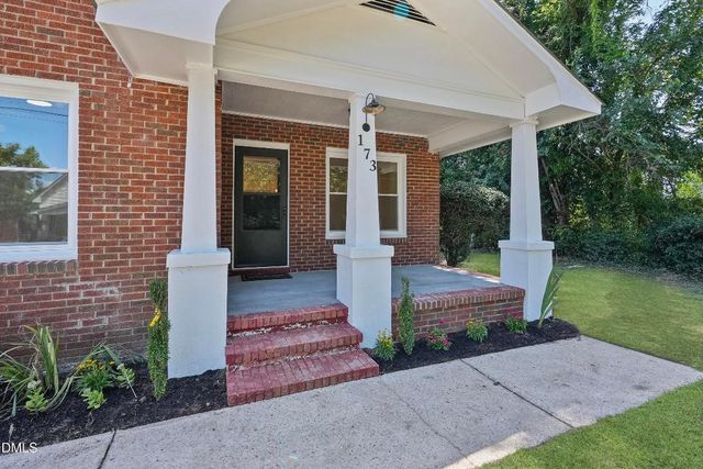 173 S Hardin Street, Southern Pines, NC 28387