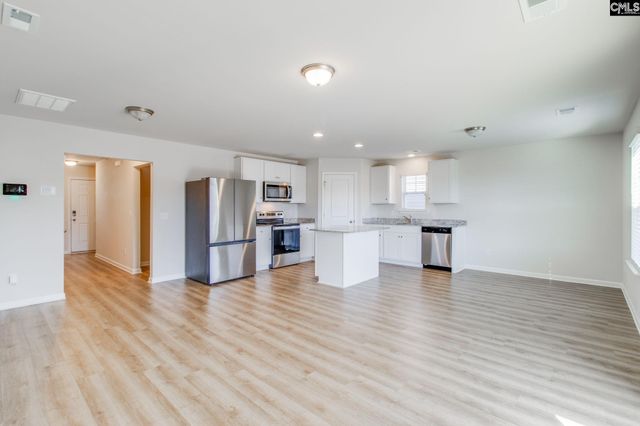 1070 Crescent Moon Loop, Hopkins, SC 29061