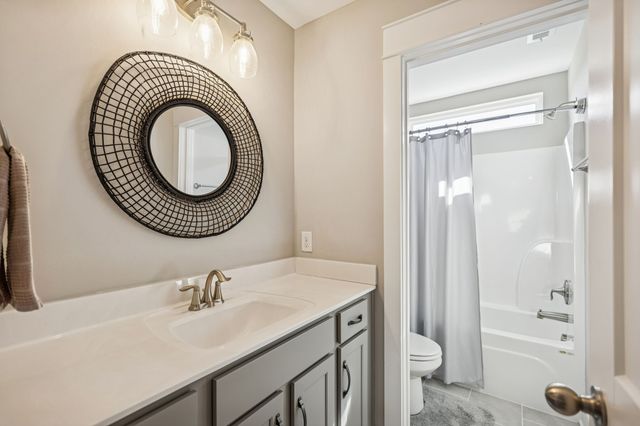 1011 Owen Layne Dr, Murfreesboro, TN 37129