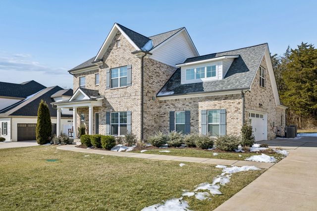 1011 Owen Layne Dr, Murfreesboro, TN 37129