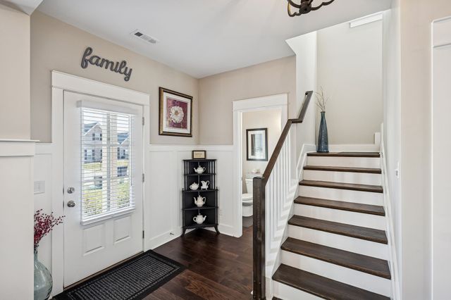 1011 Owen Layne Dr, Murfreesboro, TN 37129