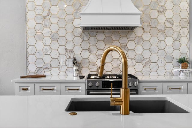 301 Foxcroft Lane, Keller, TX 76248