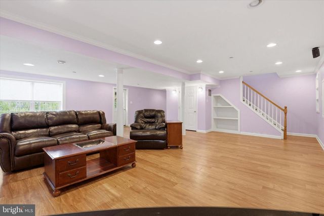 212 RED MAPLE CT, Chalfont, PA 18914