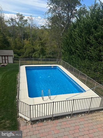 212 RED MAPLE CT, Chalfont, PA 18914