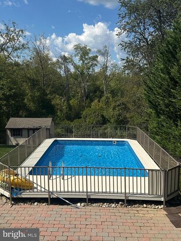 212 RED MAPLE CT, Chalfont, PA 18914