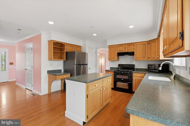 212 RED MAPLE CT, Chalfont, PA 18914