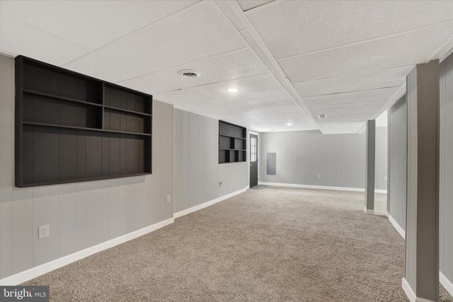 5 LOCUST CIR, Etters, PA 17319