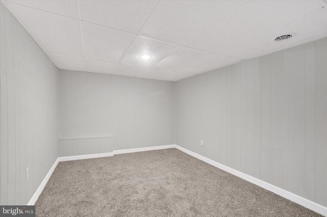 5 LOCUST CIR, Etters, PA 17319